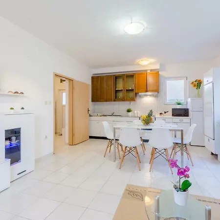 Appartement Elaphusa